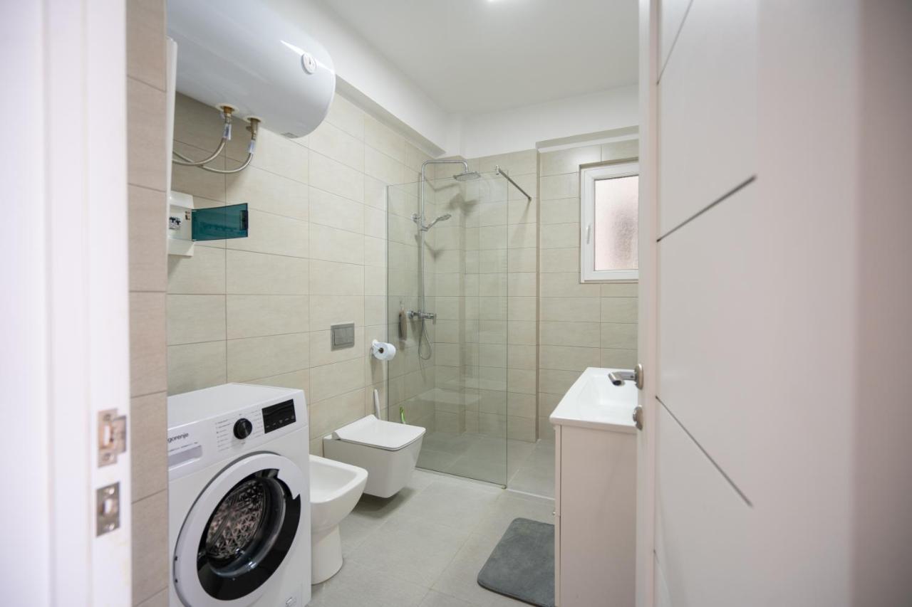Apartment In The Village With A Sea View Vlorë Exterior foto
